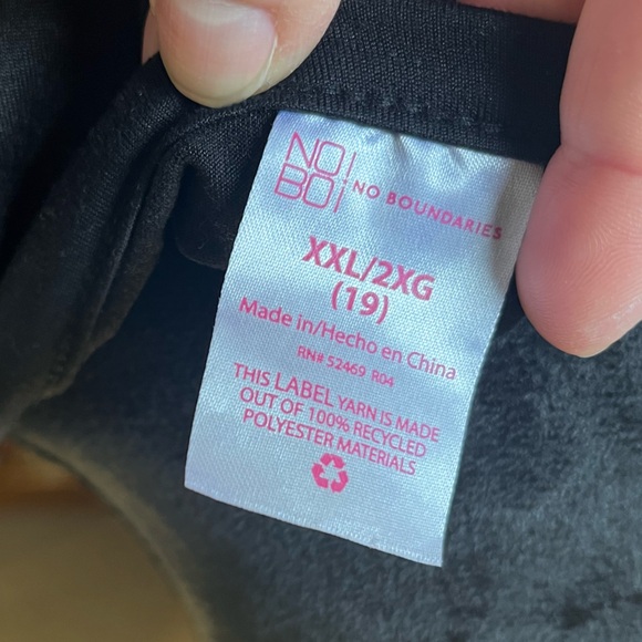 No Boundaries Top - Picture 5 of 6